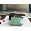 Borsa classica con patta A1112 Hardware argento verde chiaro
