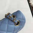 Borsa classica con patta A1112 Hardware oro blu cielo