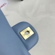 Borsa classica con patta A1112 Hardware oro blu cielo
