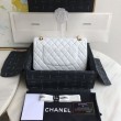 Borsa classica con pattina in pelle di vitello granato A1112 Bianco