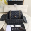 Borsa Classica In Pelle Di Vitello Grana A1112 Blu Scuro