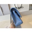 Borsa con patta classica A1112 Hardware in oro blu