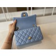 Borse Replica Alta Qualità con patta classica A1113 Hardware in argento blu