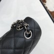 Imitazione Borsa con patta classica A1112 Hardware nero argento