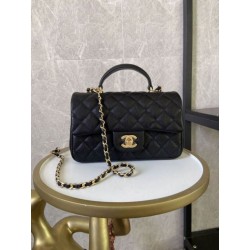 Mini Borsa con Patta in Pelle di Vitello Granata con Manico Superiore AS2431 Nero