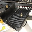 Borsa a patta classica A1116 Hardware in oro nero