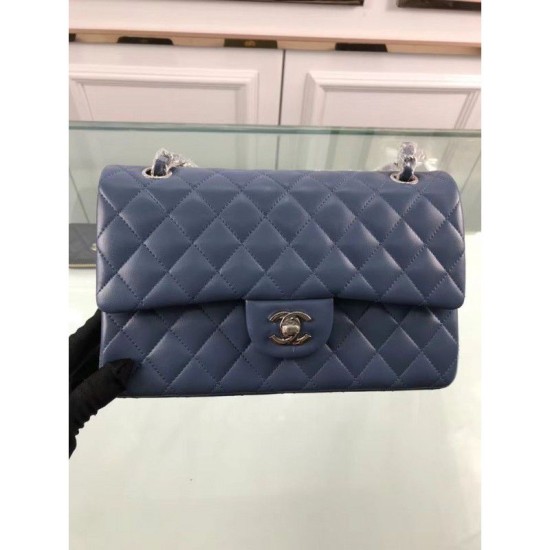 Borsa Classic Jumbo Flap A01112 Blu