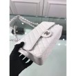 Borsa Classic Jumbo Flap A01112 in pelle di caviale bianca
