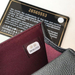 Pari all'originale replica imitazione Portamonete Classic Flap A31504 Nero