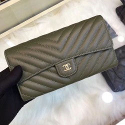 Replica Alta Qualità Alta gamma replica Portafoglio lungo Chevron A31506 verde