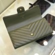 Alta gamma replica Portafoglio lungo Chevron A31506 verde