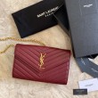 Clarinetto in pelle martellata YSL Saint Laurent con busta con catena a busta