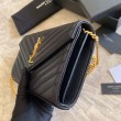 Portafoglio con catena YSL Saint Laurent con busta a catena in pelle martellata Hardware nero oro