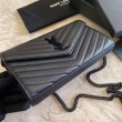Portafoglio con catena YSL Saint Laurent con busta a catena in pelle martellata nera nera hardware