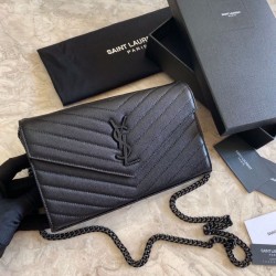 Cloni Firmate Portafoglio con catena YSL Saint Laurent con busta a catena in pelle martellata nera nera hardware imitazioni