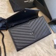 Portafoglio con catena YSL Saint Laurent con busta a catena in pelle martellata nera nera hardware