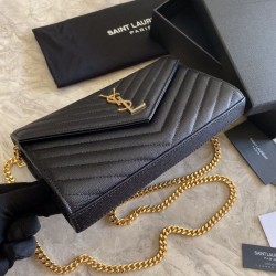 Portafoglio con catena YSL Saint Laurent con busta a catena in pelle martellata Hardware nero oro Dupe Perfetta Cloni Firmate Portafoglio con catena YSL Saint Laurent con busta a catena in pelle martellata Hardware nero oro imitazioni