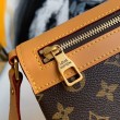 Borse Saumur Messenger PM M44879
