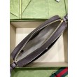 Borsa a tracolla con Interlocking G 675891