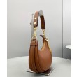 Borse Replica Celine Ava Con Tracolla Media In Pelle Di Vitello Liscia Caffè