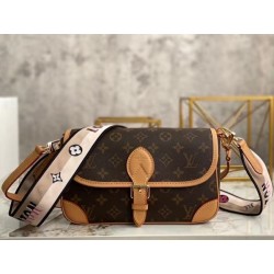 Diane Satchel M45985