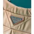 Prada Borsa a spalla imbottita in nylon 1BC151