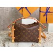 Bauletto laterale LV in tela monogramma M46358