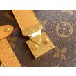 Bauletto laterale LV in tela monogramma M46358