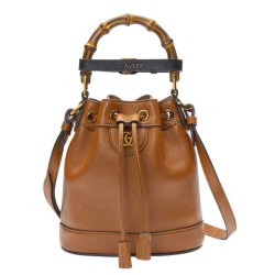 Borsa a secchiello Gucci Diana Mini 724667 Caffè