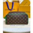 Borsa da toilette LV Dopp Kit M46253 verde