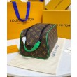 Borsa da toilette LV Dopp Kit M46253 verde