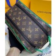 Borsa da toilette LV Dopp Kit M46253 verde
