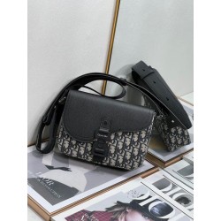 Borsa da uomo Dior Mini Saddle Messenger Oblique Jacquard