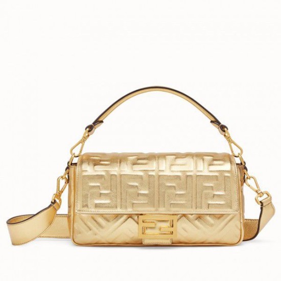 Bora Pari all'originale replica Fendi Baguette Media Con Motivo FF Oro