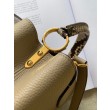 Borsa LV Capucines MM con manico in pitone N92802