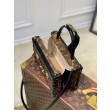 Borsa LV Petite Malle V in tela monogramma M46309