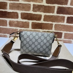 Borsa Messenger Gucci con Interlocking G 723306 Marrone