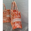 Christian Dior Medium Dior Book Tote arancione
