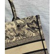 Christian Dior Medium Dior Book Tote Crema