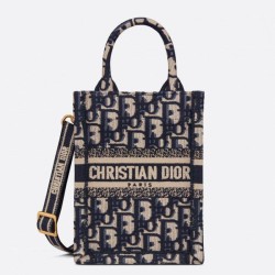 Dior Mini Book Tote Phone Borsa con ricamo Dior Oblique blu