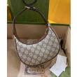 Gucci Mini Bag a forma di mezzaluna GG 726843