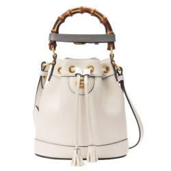 Mini borsa a secchiello Gucci Diana 724667 bianca