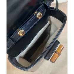 Mini borsa Gucci Bamboo 702106 nera