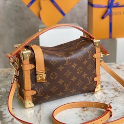 Bauletto laterale Louis Vuitton in tela monogramma M46358