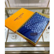 Sciarpa lunga sfumata in denim da donna di LV blu Sciarpa lunga sfumata in denim da donna di LV blu