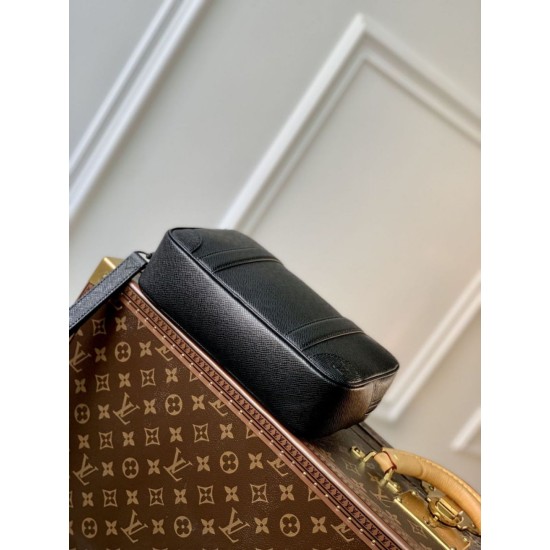 Sito Replica Borse Imitazioni LV Pochette Kasai da uomo M82078 imitazioni Miglior Prezzo Borse Imitazioni LV Pochette Kasai da uomo M82078 Replica