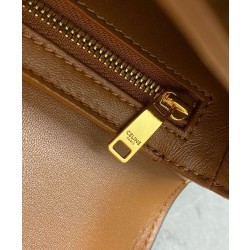 Borsa Celine Teen Triomphe in pelle di vitello lucida caffè
