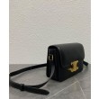 Borsa Celine Teen Triomphe in pelle di vitello lucida nera