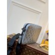 Borsa da uomo LV Duo Messenger con monogramma M46104