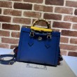 Borsa tote piccola Gucci Diana 702721 Blu